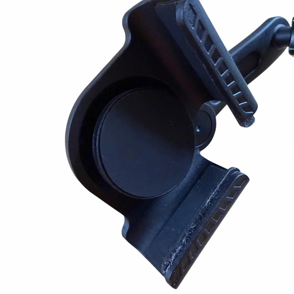 Tesla Model 3/Y (Highland/Juniper) Screen MagSafe Phone Mount